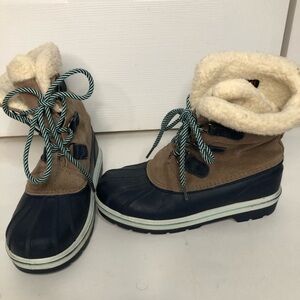 Cat & Jack rubber sole rain winter thermalite suede‎ boots girls or boys size 3